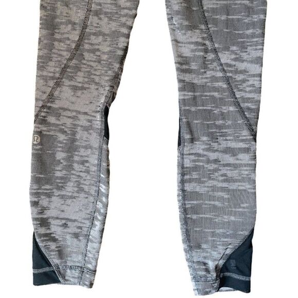 LULULEMON Run inspire 7/8 length Leggings SZ 4 - Picture 6 of 9